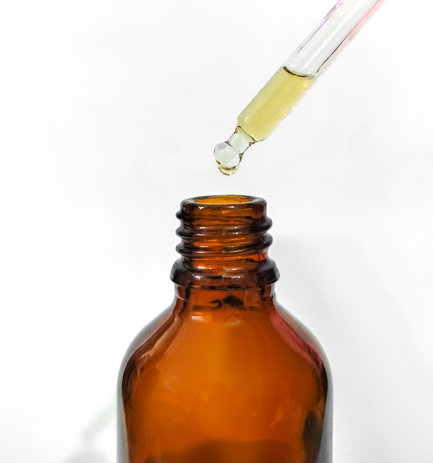 Hawaiian Sandalwood Essential Oil 5ml in an amber glass dropper bottle - OEM private label Malaysia