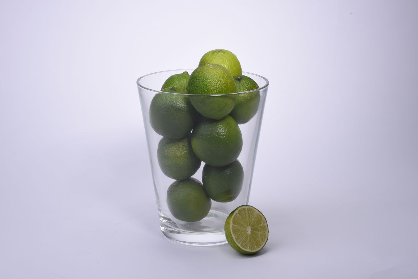 Lime, the botanical source of lime essential oil