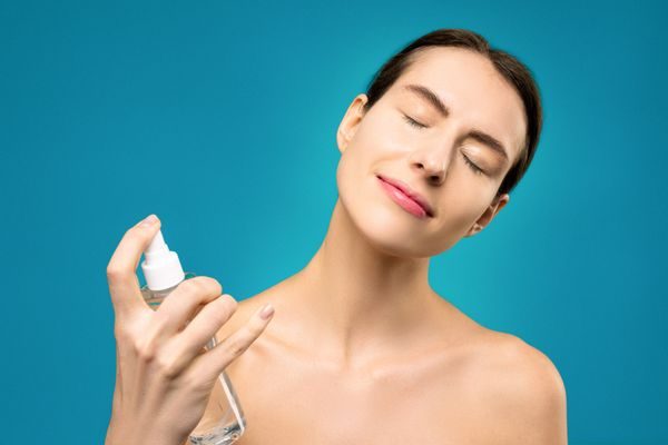 Using Alcohol-Free Floral Mist