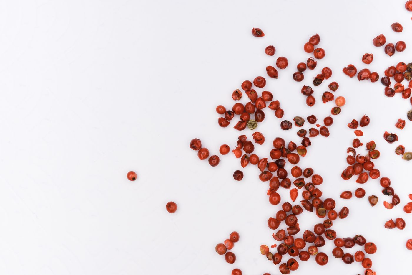 Pink Pepper, the botanical source of pink pepper essential oil